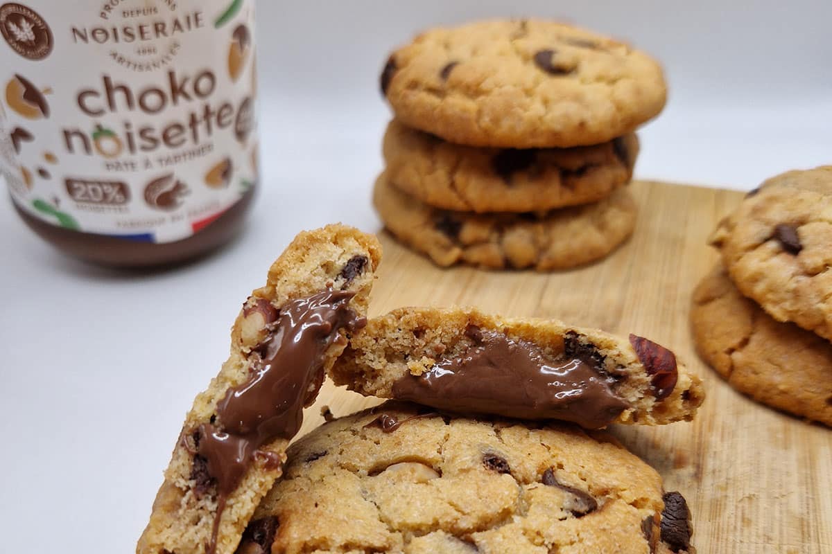 Choko Noisette heart cookies