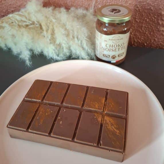 Tablette de chocolat bueno et choko noisette crêpe dentelle