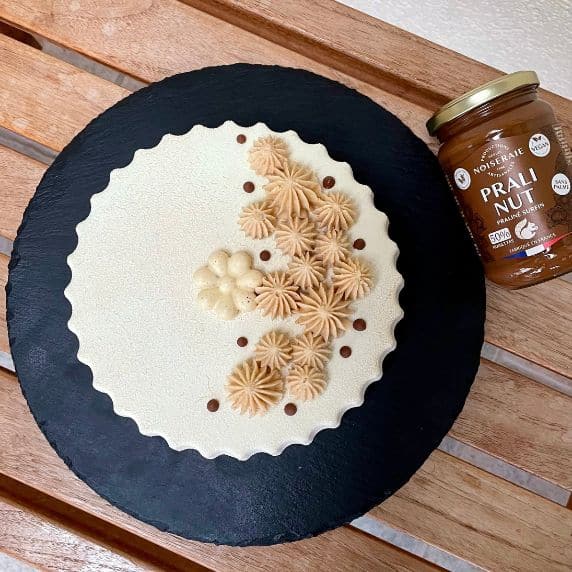 Entremets au prali nut